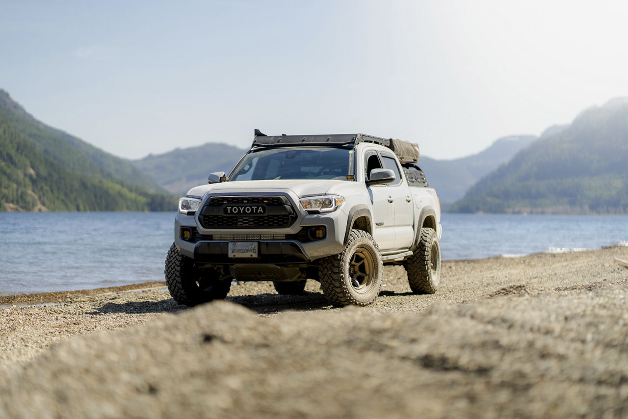 2020 Toyota Tacoma - Black Rhino SHOGUN - Blue | Wheel Pros